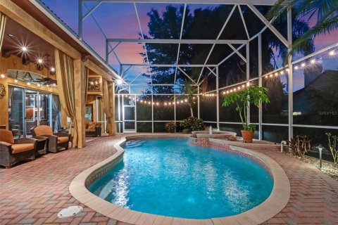Villa ou maison à vendre à Orlando, Floride: 4 chambres, 334.73 m2 № 1631371 - photo 4