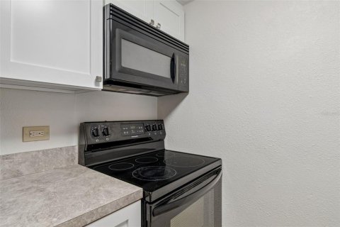 Купить кондоминиум в Палм-Харбор, Флорида 3 комнаты, 56.67м2, № 2207185 - фото 9
