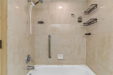 Купить кондоминиум в Палм-Харбор, Флорида 3 комнаты, 56.67м2, № 2207185 - фото 18