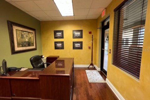 Commercial property in Lake Mary, Florida № 2232836 - photo 7