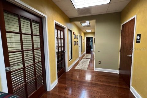 Commercial property in Lake Mary, Florida № 2232836 - photo 8
