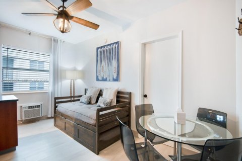 Condo in Miami Beach, Florida, 1 bedroom  № 1976860 - photo 6