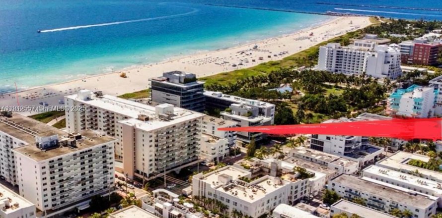 Condo in Miami Beach, Florida, 1 bedroom  № 1976860