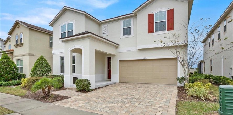 Casa en Kissimmee, Florida 9 dormitorios, 405.33 m2 № 1733731