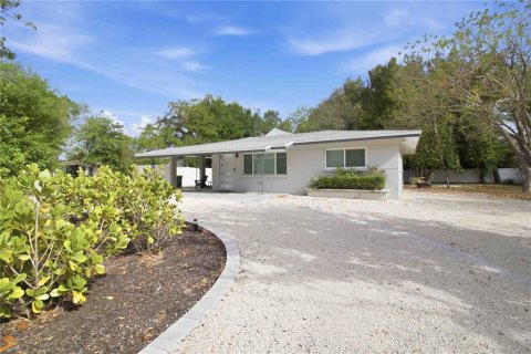 Villa ou maison à vendre à Sarasota, Floride: 3 chambres, 160.35 m2 № 2129127 - photo 4