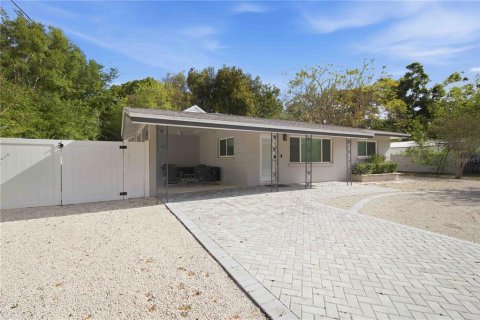 Villa ou maison à vendre à Sarasota, Floride: 3 chambres, 160.35 m2 № 2129127 - photo 3