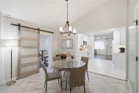 Villa ou maison à vendre à Sarasota, Floride: 3 chambres, 160.35 m2 № 2129127 - photo 17