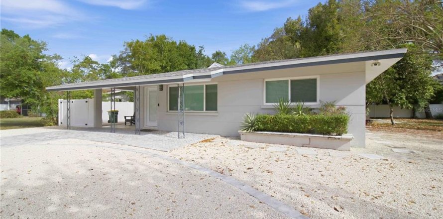 Villa ou maison à Sarasota, Floride 3 chambres, 160.35 m2 № 2129127