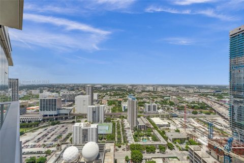 Condominio en venta en Miami, Florida, 1 dormitorio, 94.57 m2 № 1957408 - foto 18