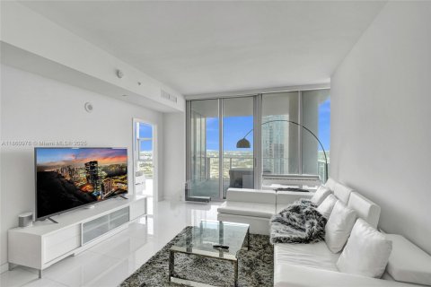 Condominio en venta en Miami, Florida, 1 dormitorio, 94.57 m2 № 1957408 - foto 7