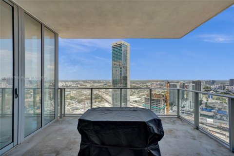 Condominio en venta en Miami, Florida, 1 dormitorio, 94.57 m2 № 1957408 - foto 13