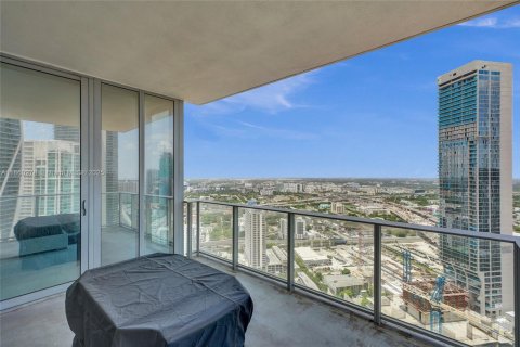 Condominio en venta en Miami, Florida, 1 dormitorio, 94.57 m2 № 1957408 - foto 16
