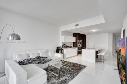 Condominio en venta en Miami, Florida, 1 dormitorio, 94.57 m2 № 1957408 - foto 9