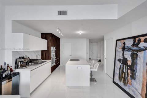 Condominio en venta en Miami, Florida, 1 dormitorio, 94.57 m2 № 1957408 - foto 11