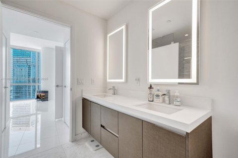Condominio en venta en Miami, Florida, 1 dormitorio, 94.57 m2 № 1957408 - foto 27