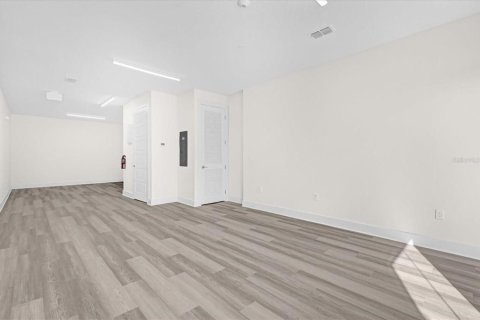 Propiedad comercial en alquiler en Oviedo, Florida, 51.1 m2 № 1743083 - foto 7