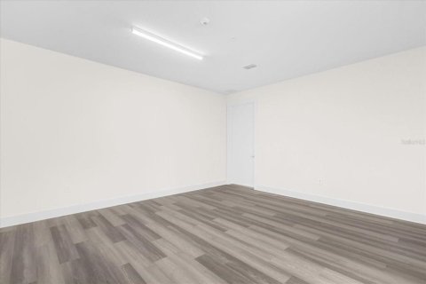 Propiedad comercial en alquiler en Oviedo, Florida, 51.1 m2 № 1743083 - foto 10
