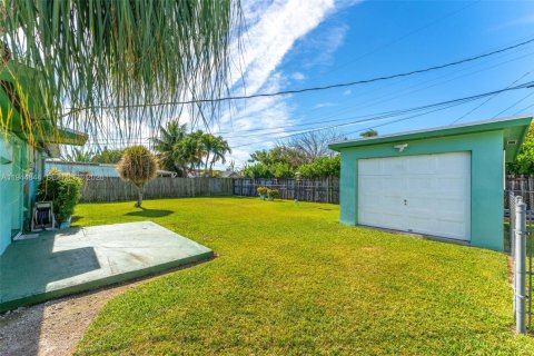 Купить виллу или дом в Хомстед, Флорида 2 спальни, 95.88м2, № 2005412 - фото 19