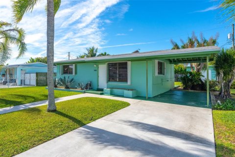 Купить виллу или дом в Хомстед, Флорида 2 спальни, 95.88м2, № 2005412 - фото 2