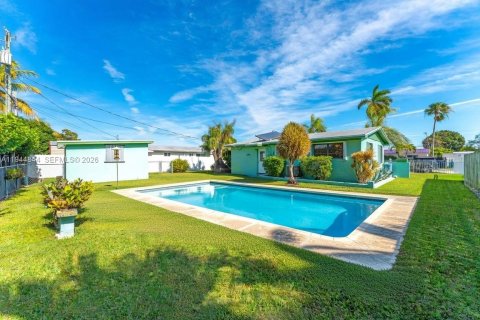 Купить виллу или дом в Хомстед, Флорида 2 спальни, 95.88м2, № 2005412 - фото 21