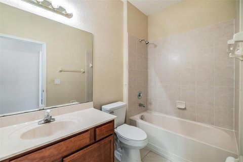 House in Wesley Chapel, Florida 2 bedrooms, 155.43 sq.m. № 1776814 - photo 24