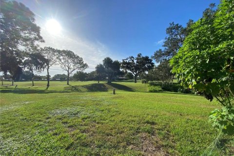 House in Sarasota, Florida 2 bedrooms, 95.04 sq.m. № 2210705 - photo 28