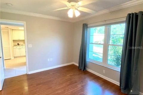House in Sarasota, Florida 2 bedrooms, 95.04 sq.m. № 2210705 - photo 5