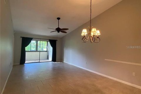 House in Sarasota, Florida 2 bedrooms, 95.04 sq.m. № 2210705 - photo 8