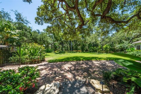 House in Sarasota, Florida 5 bedrooms, 754.83 sq.m. № 2155725 - photo 10