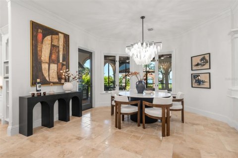 House in Sarasota, Florida 5 bedrooms, 754.83 sq.m. № 2155725 - photo 24