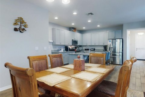Casa en venta en DeBary, Florida, 4 dormitorios, 217.58 m2 № 1675327 - foto 13