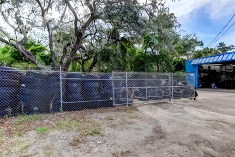 Propiedad comercial en venta en Tarpon Springs, Florida, 127.93 m2 № 2094477 - foto 9