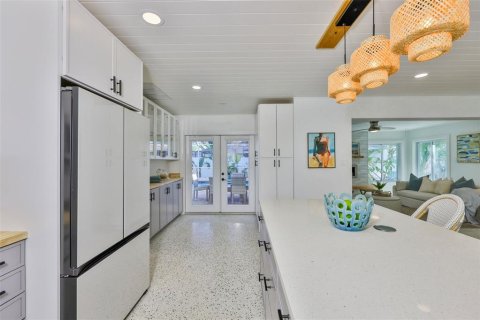 House in Gulfport, Florida 2 bedrooms, 142.33 sq.m. № 1826584 - photo 15