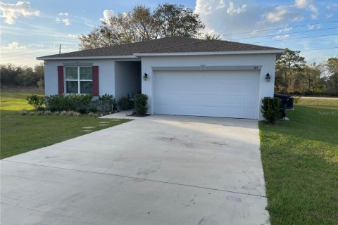 Villa ou maison à vendre à Poinciana, Floride: 4 chambres, 175.96 m2 № 1649188 - photo 1