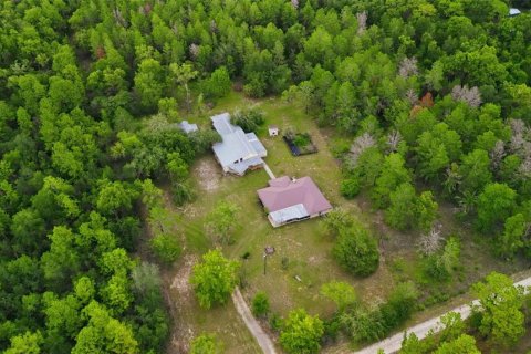 House in Brooksville, Florida 3 bedrooms, 164.25 sq.m. № 2217109 - photo 3