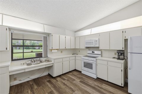 House in Brooksville, Florida 3 bedrooms, 164.25 sq.m. № 2217109 - photo 12