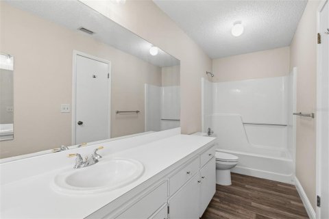 House in Brooksville, Florida 3 bedrooms, 164.25 sq.m. № 2217109 - photo 16