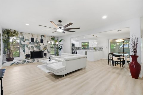 Villa ou maison à vendre à Clearwater, Floride: 5 chambres, 177.07 m2 № 2398903 - photo 8