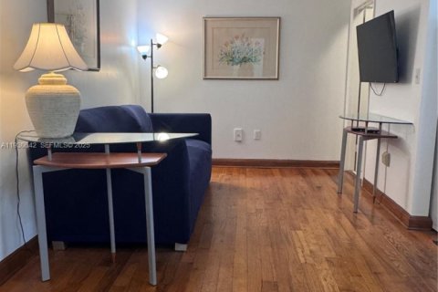 Снять в аренду кондоминиум в Майами-Бич, Флорида 1 спальня, 44.59м2, № 1989427 - фото 5