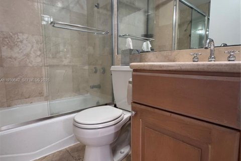 Снять в аренду кондоминиум в Майами-Бич, Флорида 1 спальня, 44.59м2, № 1989427 - фото 16