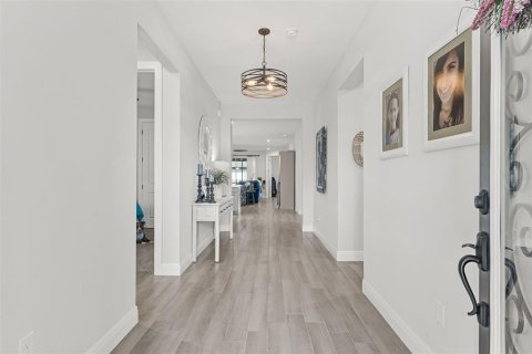 Casa en venta en Apollo Beach, Florida, 4 dormitorios, 231.7 m2 № 1884637 - foto 6