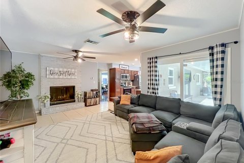 Casa en venta en Sanford, Florida, 4 dormitorios, 166.39 m2 № 2405200 - foto 10