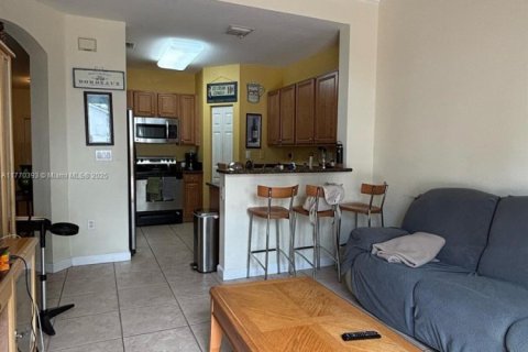 Adosado en venta en Doral, Florida, 3 dormitorios, 214.79 m2 № 1862139 - foto 10