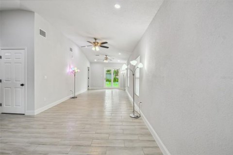 House in Bradenton, Florida 3 bedrooms, 111.48 sq.m. № 1840318 - photo 15