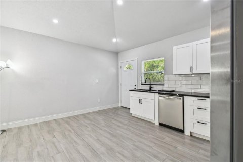 House in Bradenton, Florida 3 bedrooms, 111.48 sq.m. № 1840318 - photo 21