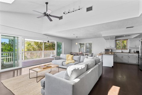 Casa en venta en Anna Maria, Florida, 3 dormitorios, 132.66 m2 № 2214196 - foto 6
