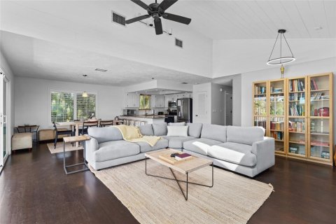 Casa en venta en Anna Maria, Florida, 3 dormitorios, 132.66 m2 № 2214196 - foto 12