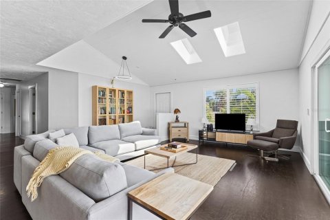 Casa en venta en Anna Maria, Florida, 3 dormitorios, 132.66 m2 № 2214196 - foto 11