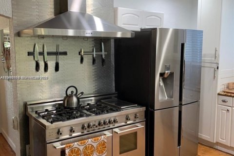 Villa ou maison à vendre à Miami, Floride: 3 chambres № 2004661 - photo 27