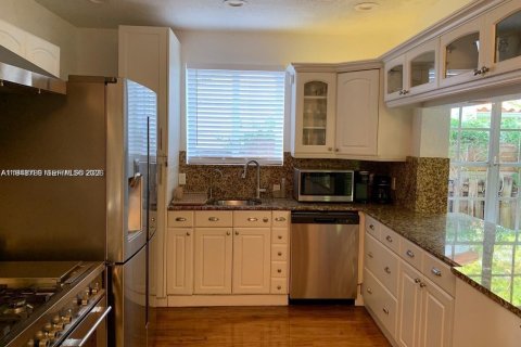 Villa ou maison à vendre à Miami, Floride: 3 chambres № 2004661 - photo 29